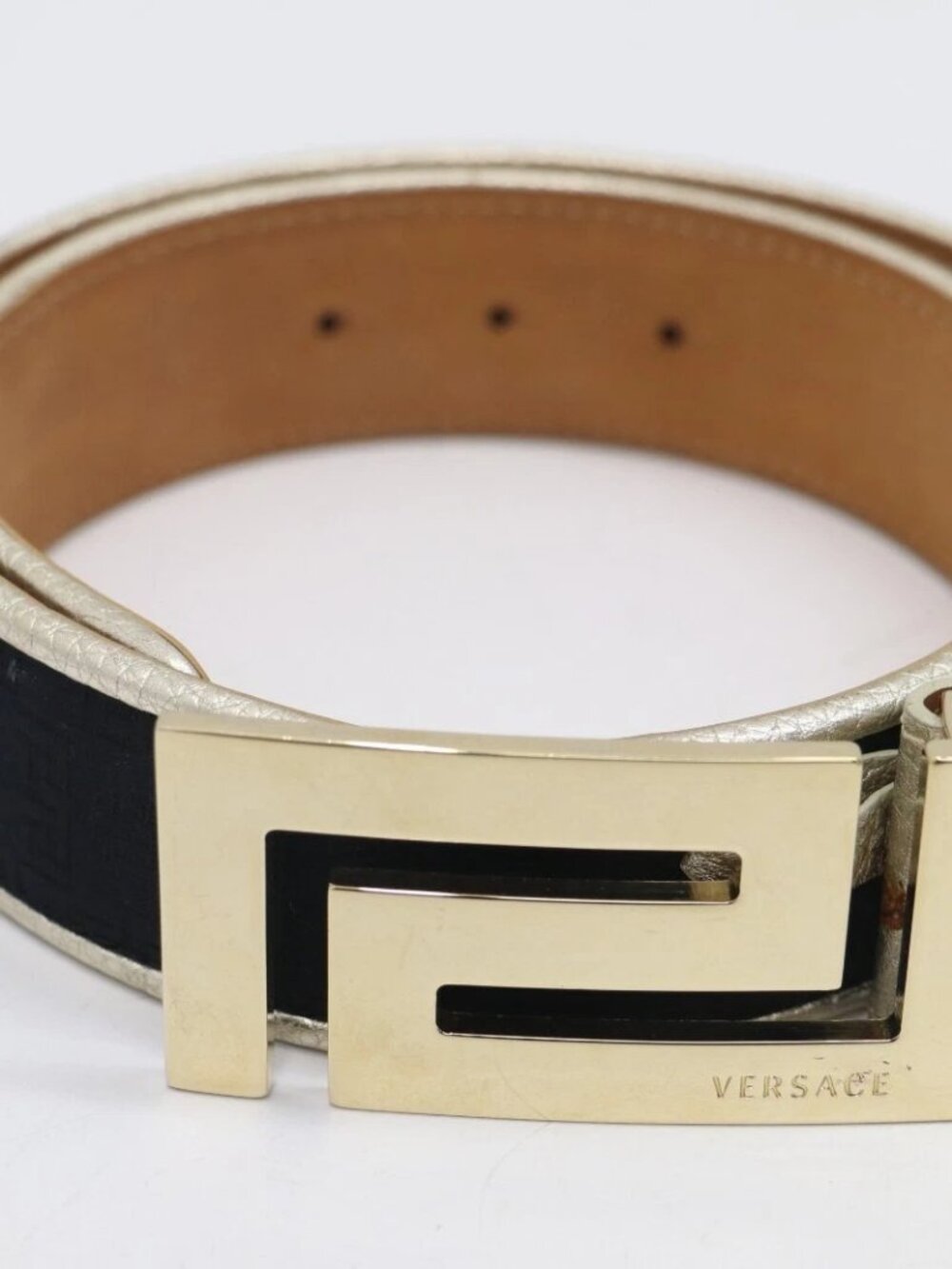 Versace Pewter Gold Leather Mirrored Logo Belt Size 75 CD9584
